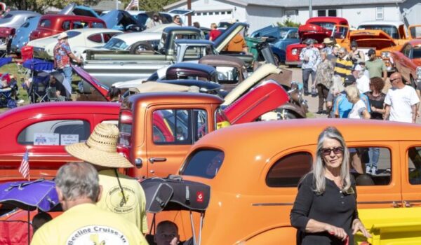 Car Show Crowd at Green Valley Park